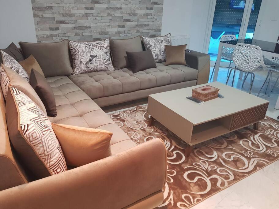Lovely Apartment Near Tunis Mall - Lac2 Тунис Экстерьер фото