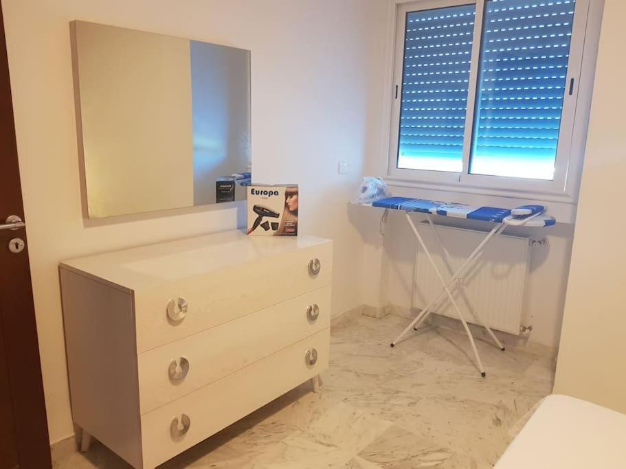 Lovely Apartment Near Tunis Mall - Lac2 Тунис Экстерьер фото