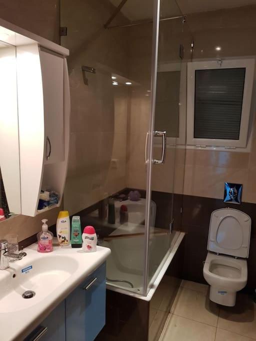 Lovely Apartment Near Tunis Mall - Lac2 Тунис Экстерьер фото